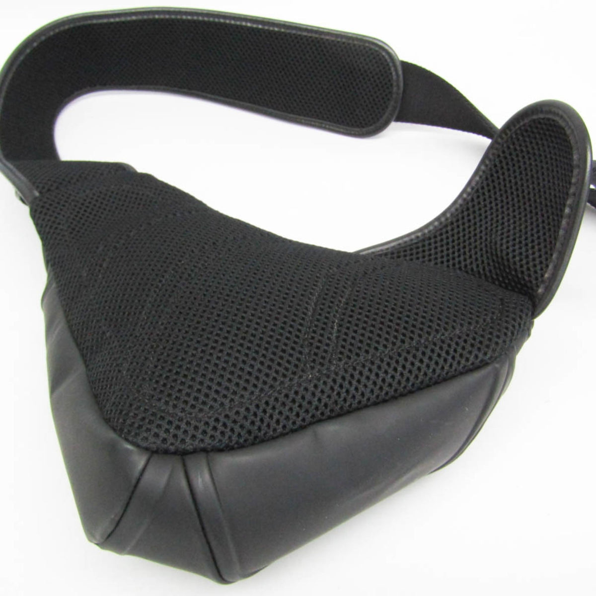 Givenchy G-Zip Triangle · Sling Bag