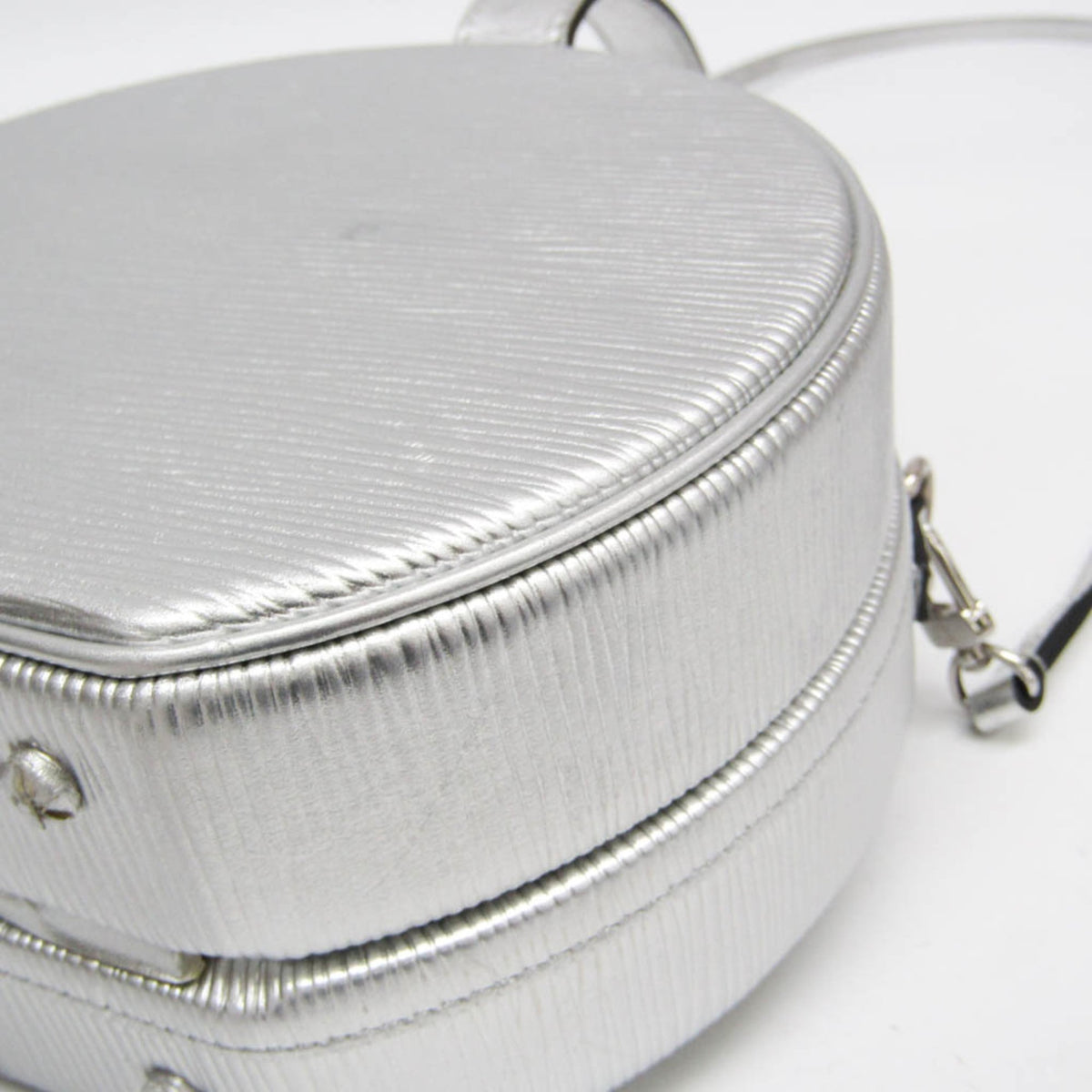 Louis Vuitton Petite Boîte Chapeau · Epi