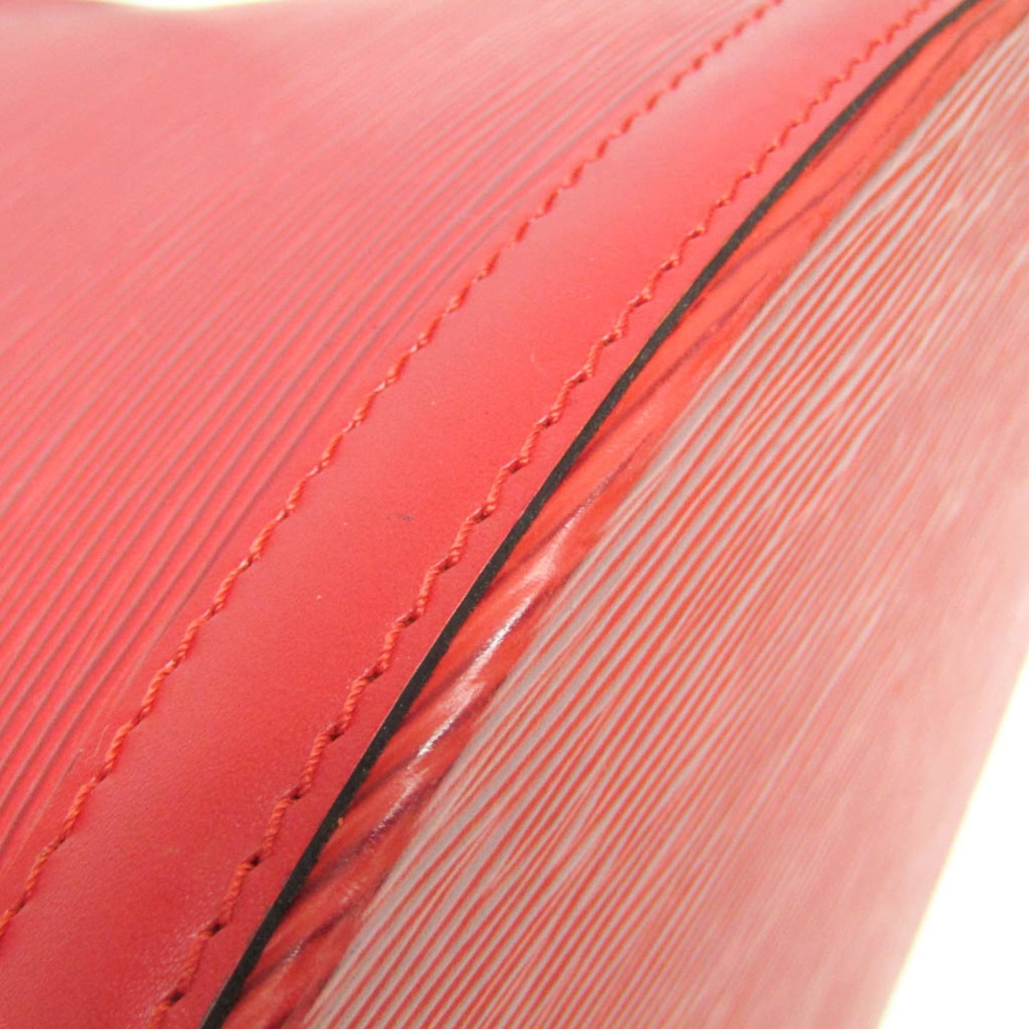 Louis Vuitton Epi Cluny · Castilian Red