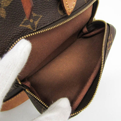 Louis Vuitton Montsouris MM · Monogram