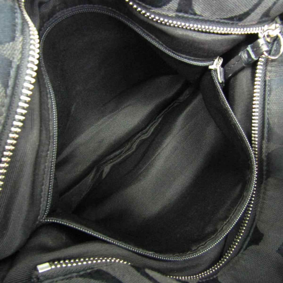 Coach Signature · Canvas & Leather