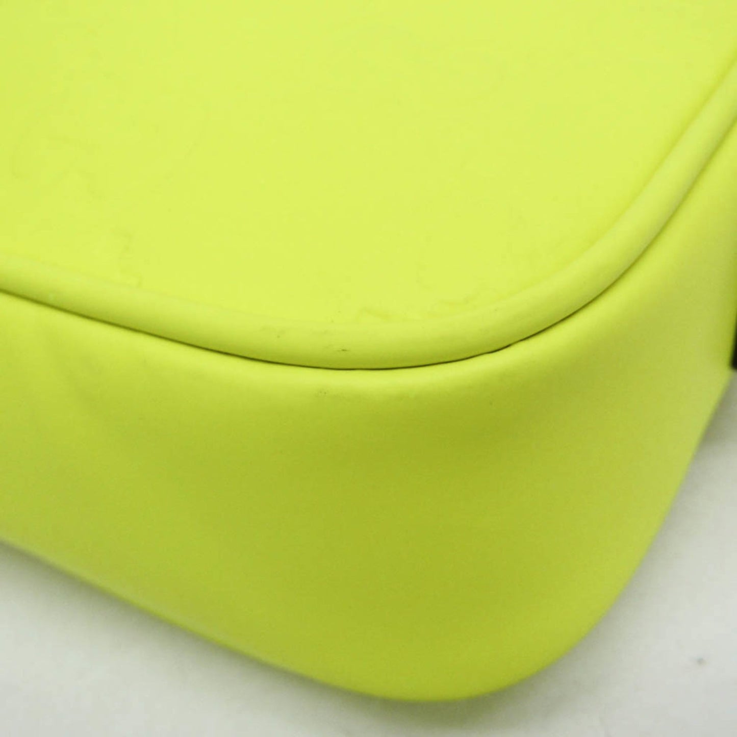 Gucci GG Rubber Effect · Neon Clutch