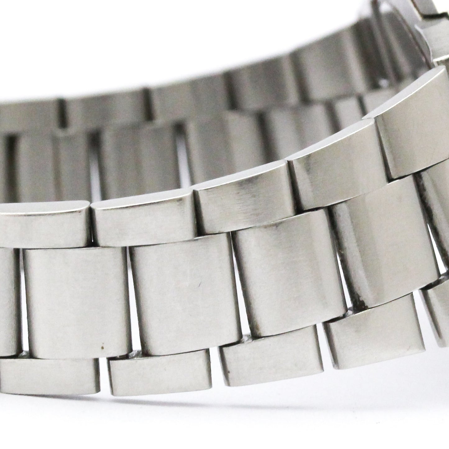 Omega Dynamic · Steel · Manual Winding