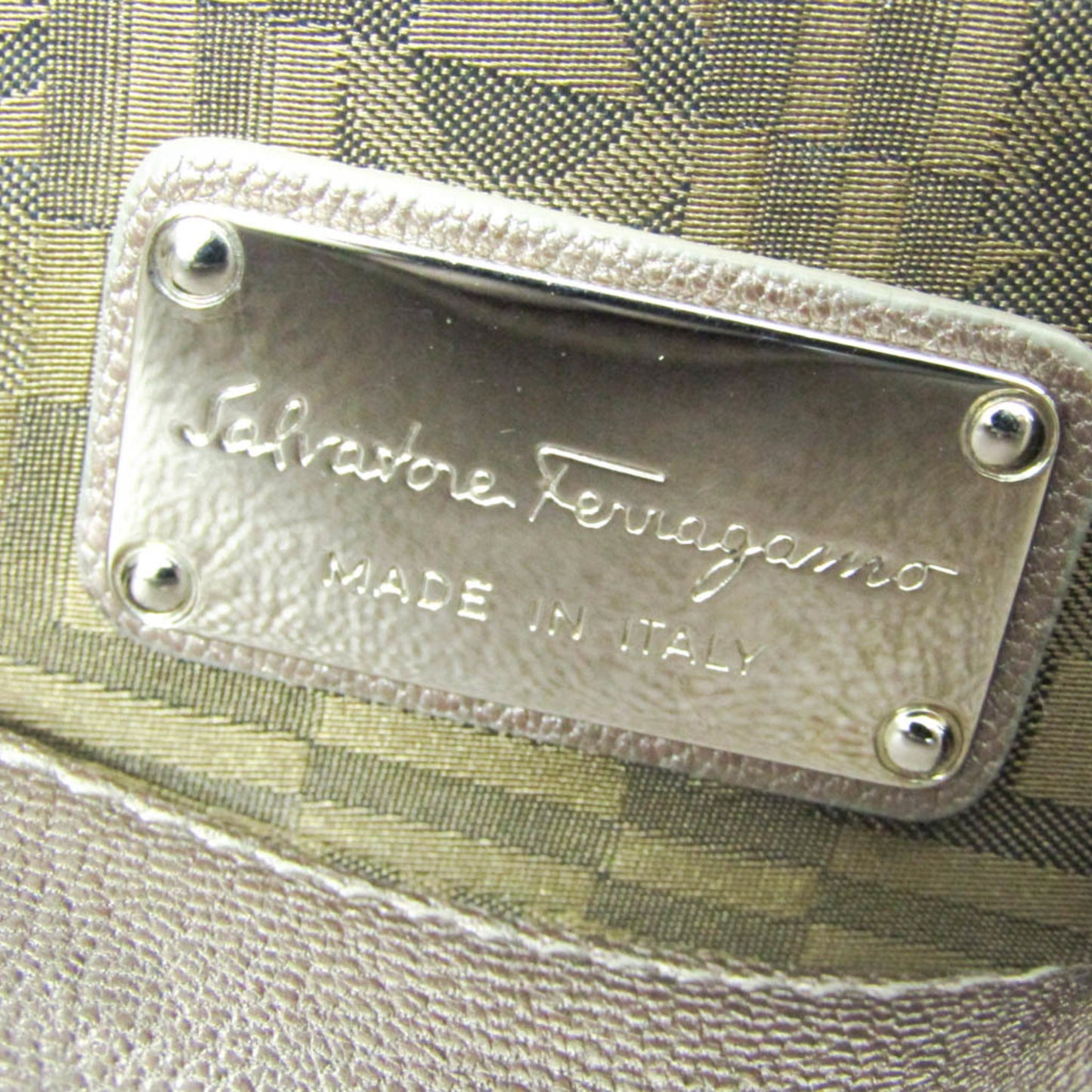 Salvatore Ferragamo Gancini · Metallic