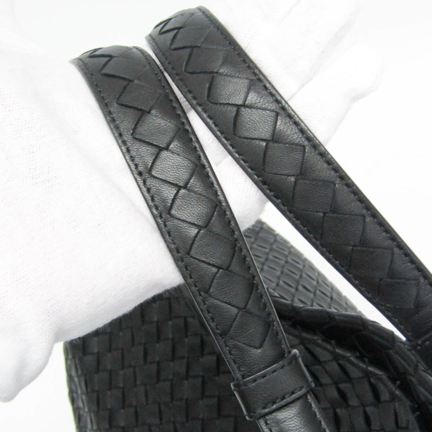 Bottega Veneta Intrecciato · Garda Bag