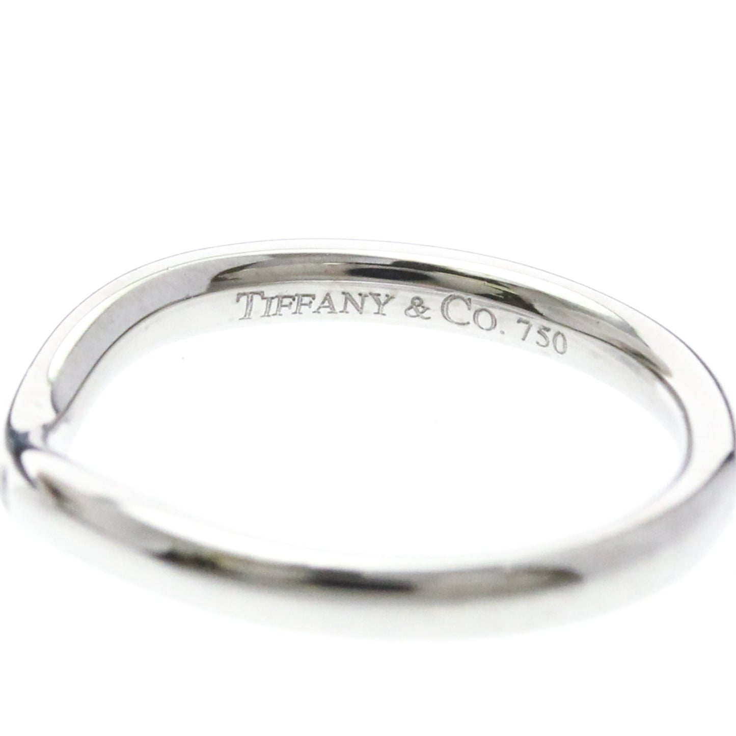 Tiffany Curved Band · Platinum · Diamonds