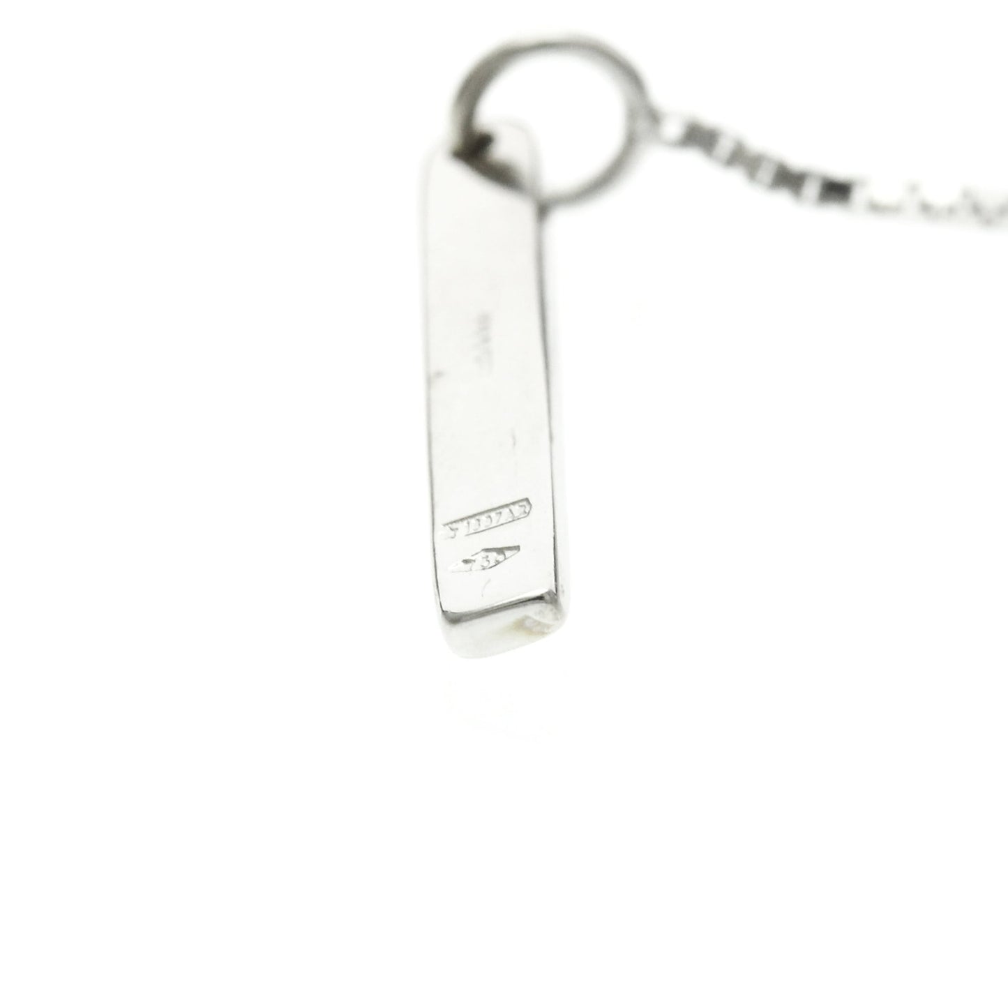 Gucci Lariat · 18K White Gold