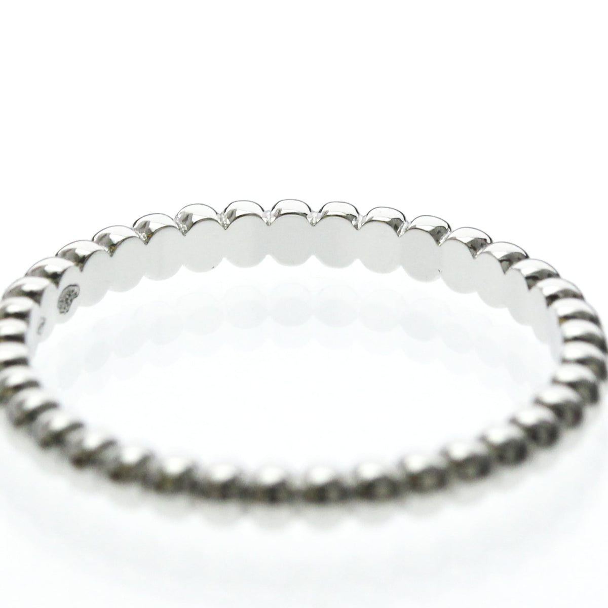 Van Cleef & Arpels Perle · 18K White Gold