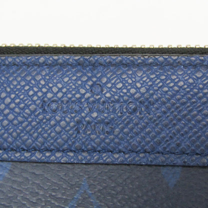 Louis Vuitton Taiga · Pochette Discovery PM
