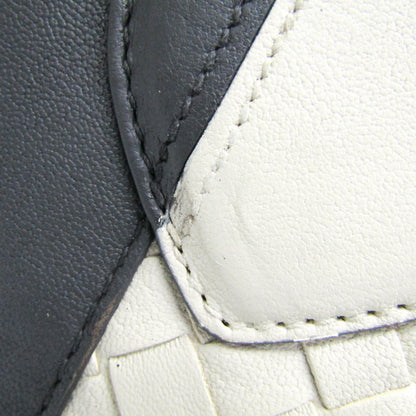 Bottega Veneta Intrecciato · Leather