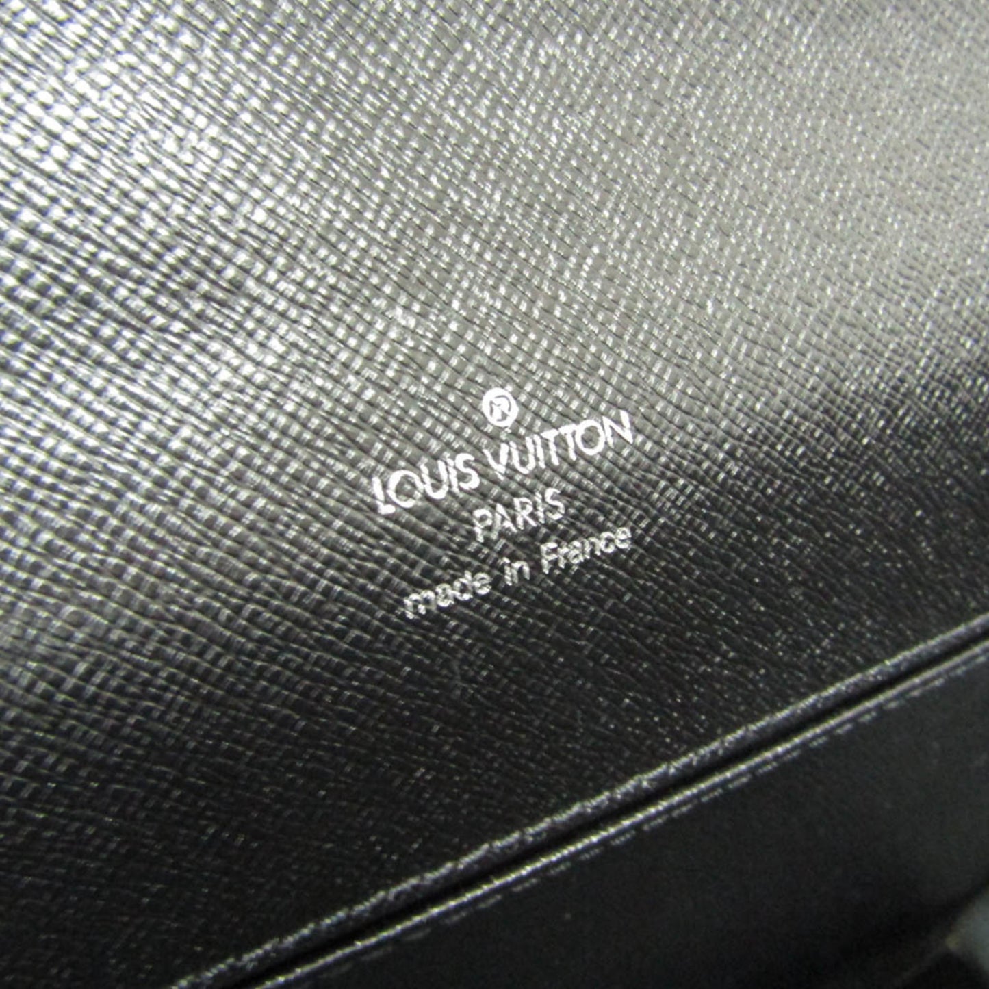 Louis Vuitton Taiga · Porte-Document Angara