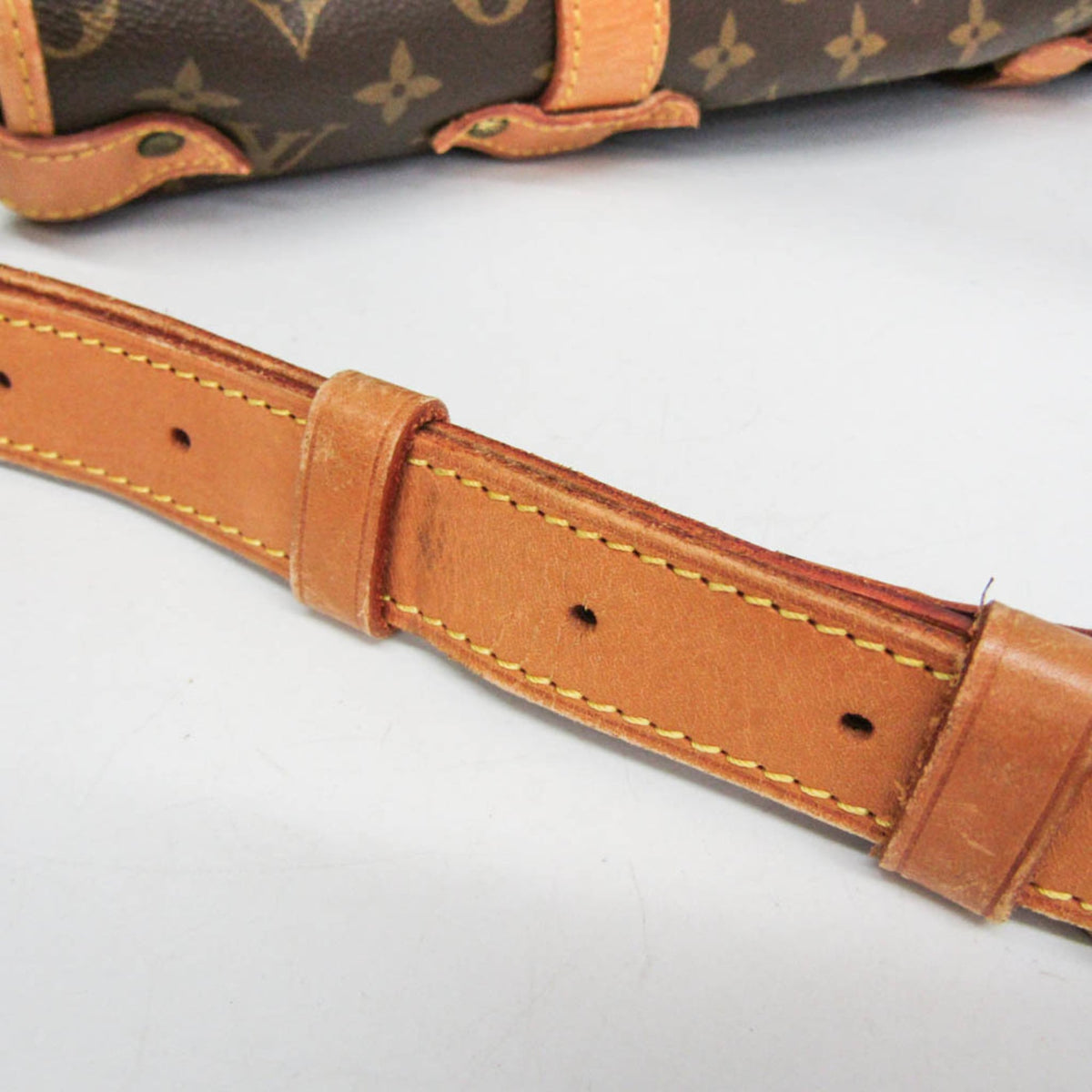 Louis Vuitton Saumur 43 · Monogram