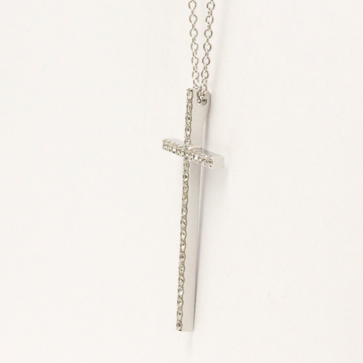 Tiffany Metro · 18K White Gold · Diamond