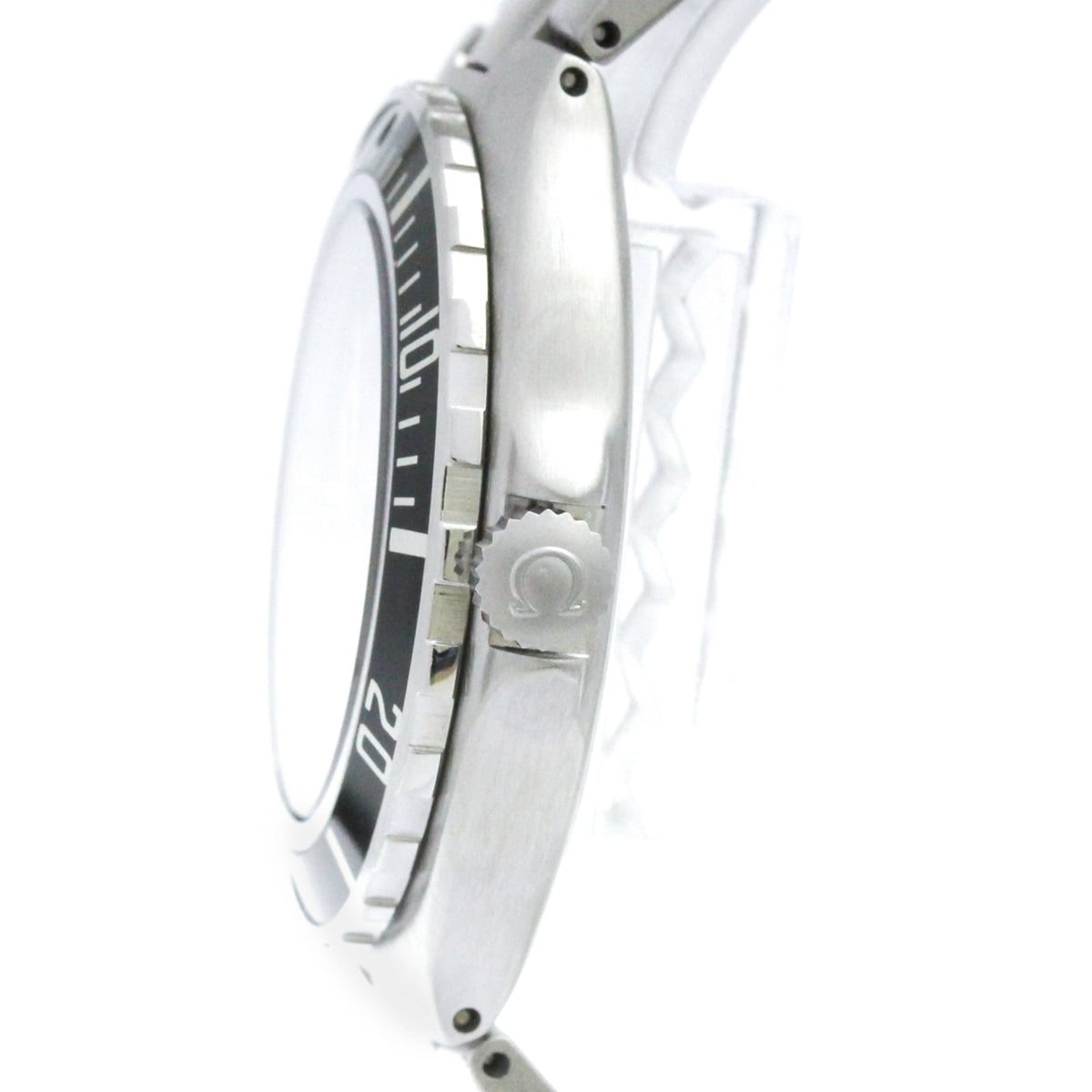 Omega Seamaster Professional 200M · Quartz