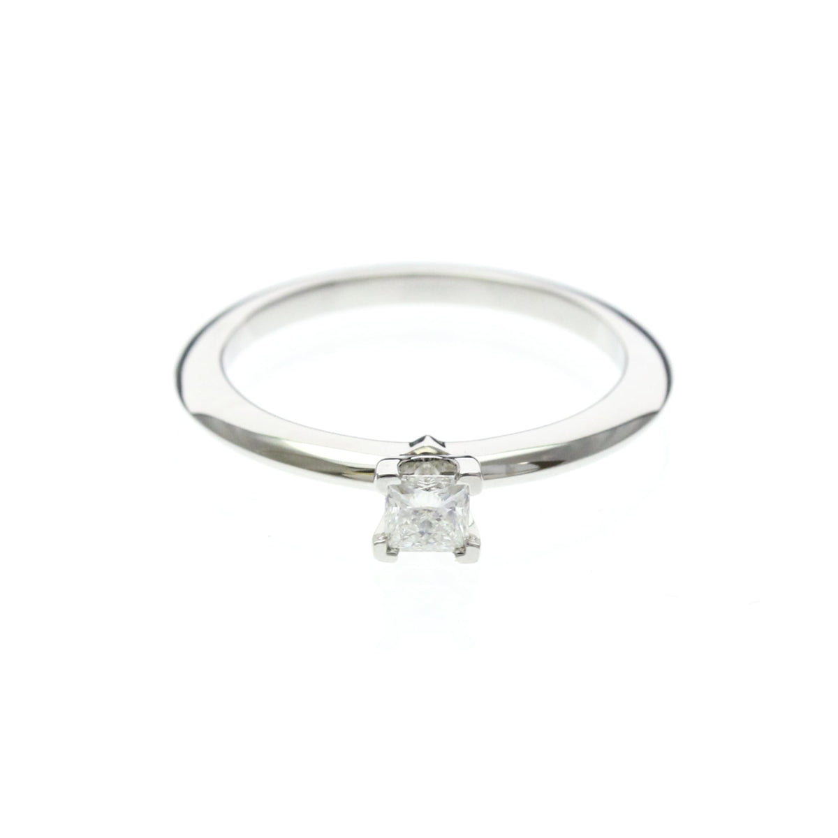 Tiffany Solitaire · Platinum · Diamond