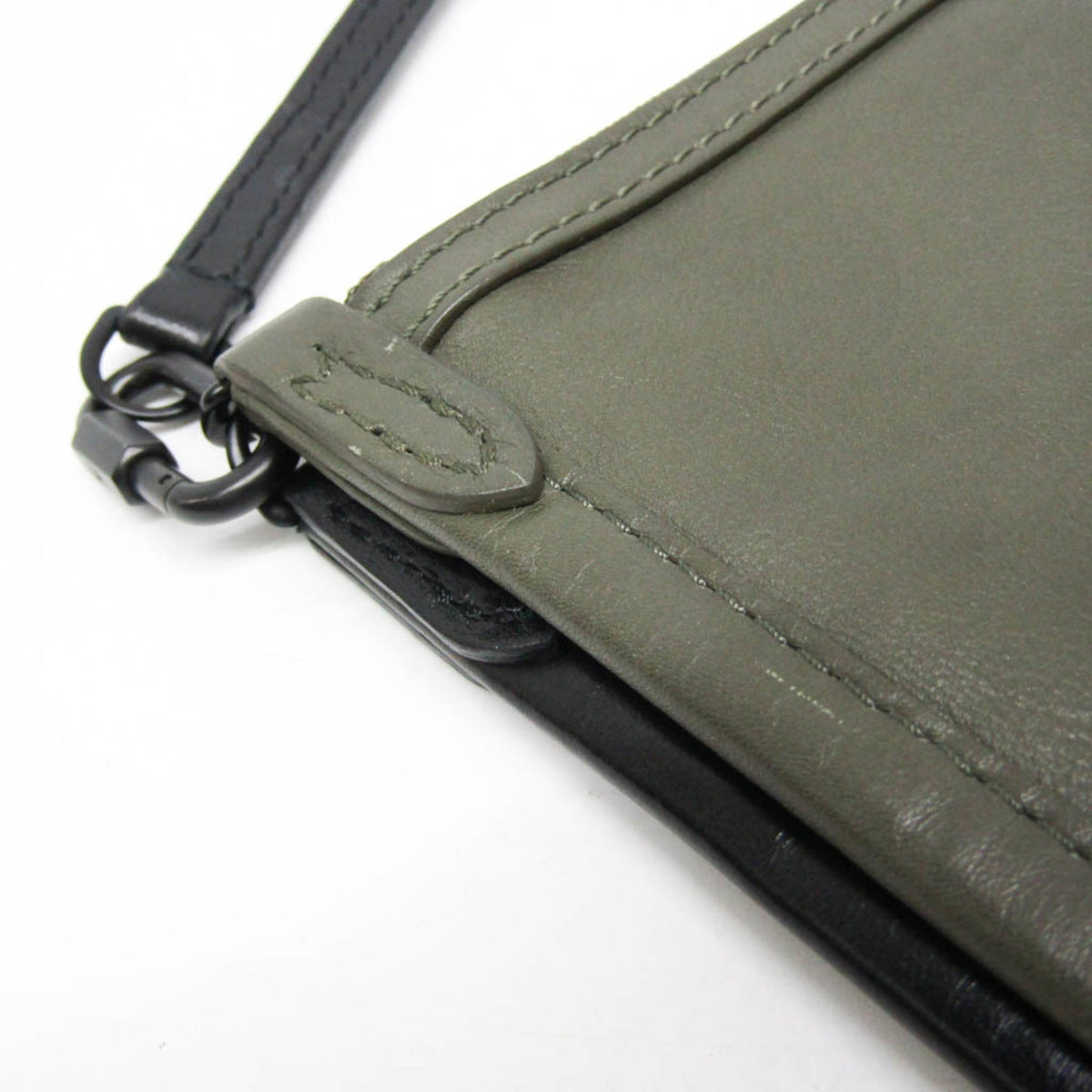 Louis Vuitton Flat Messenger · Monogram Shadow