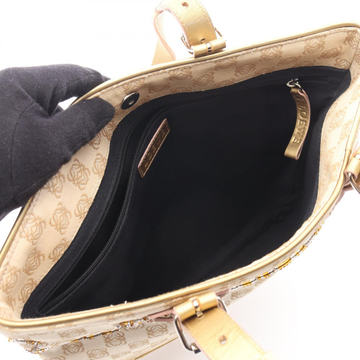 Loewe Repeat Anagram · Canvas