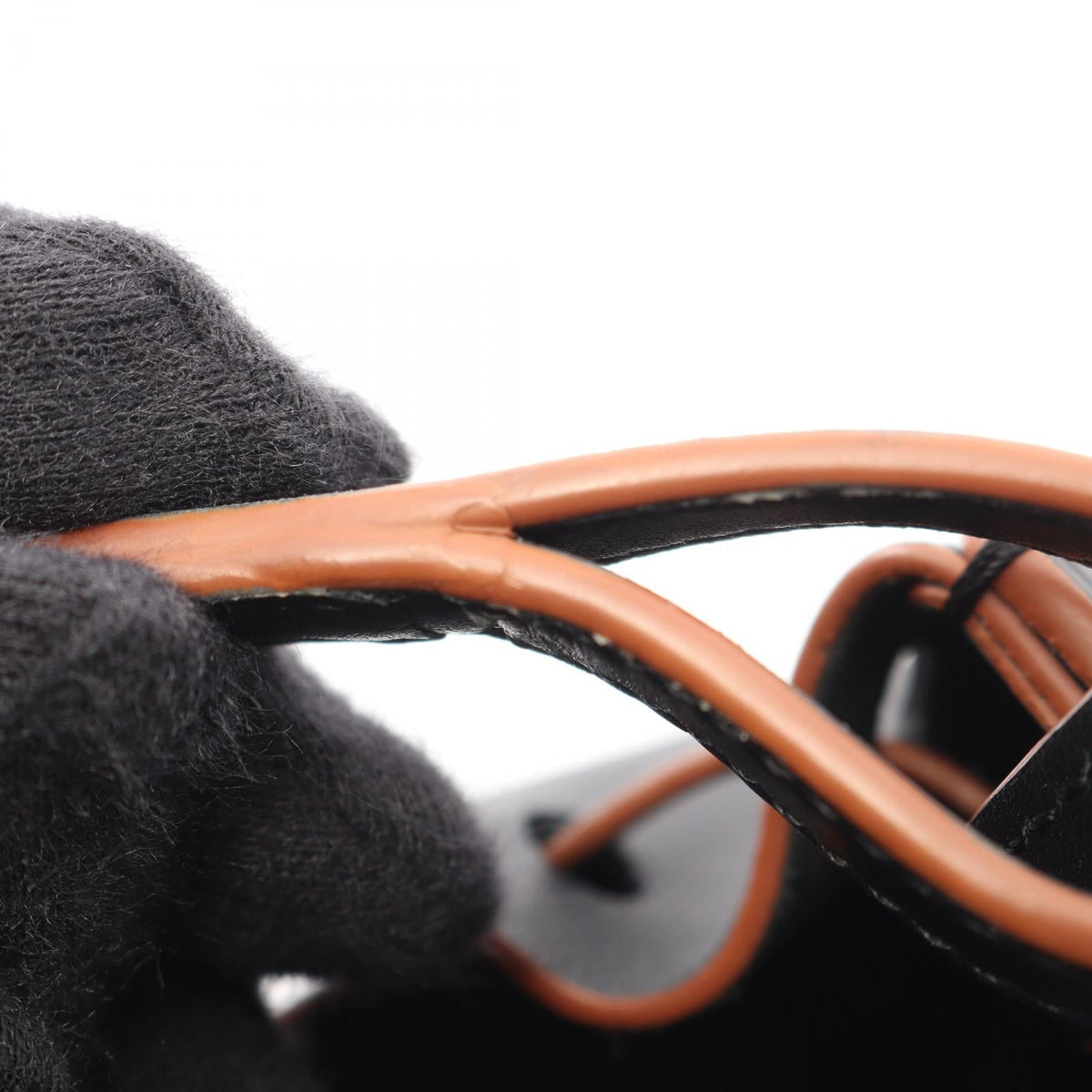 Loewe Balloon Bag Nano · Leather