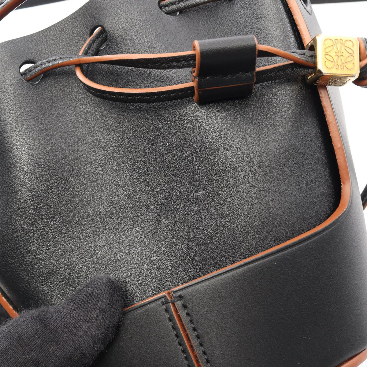 Loewe Balloon Bag Nano · Leather