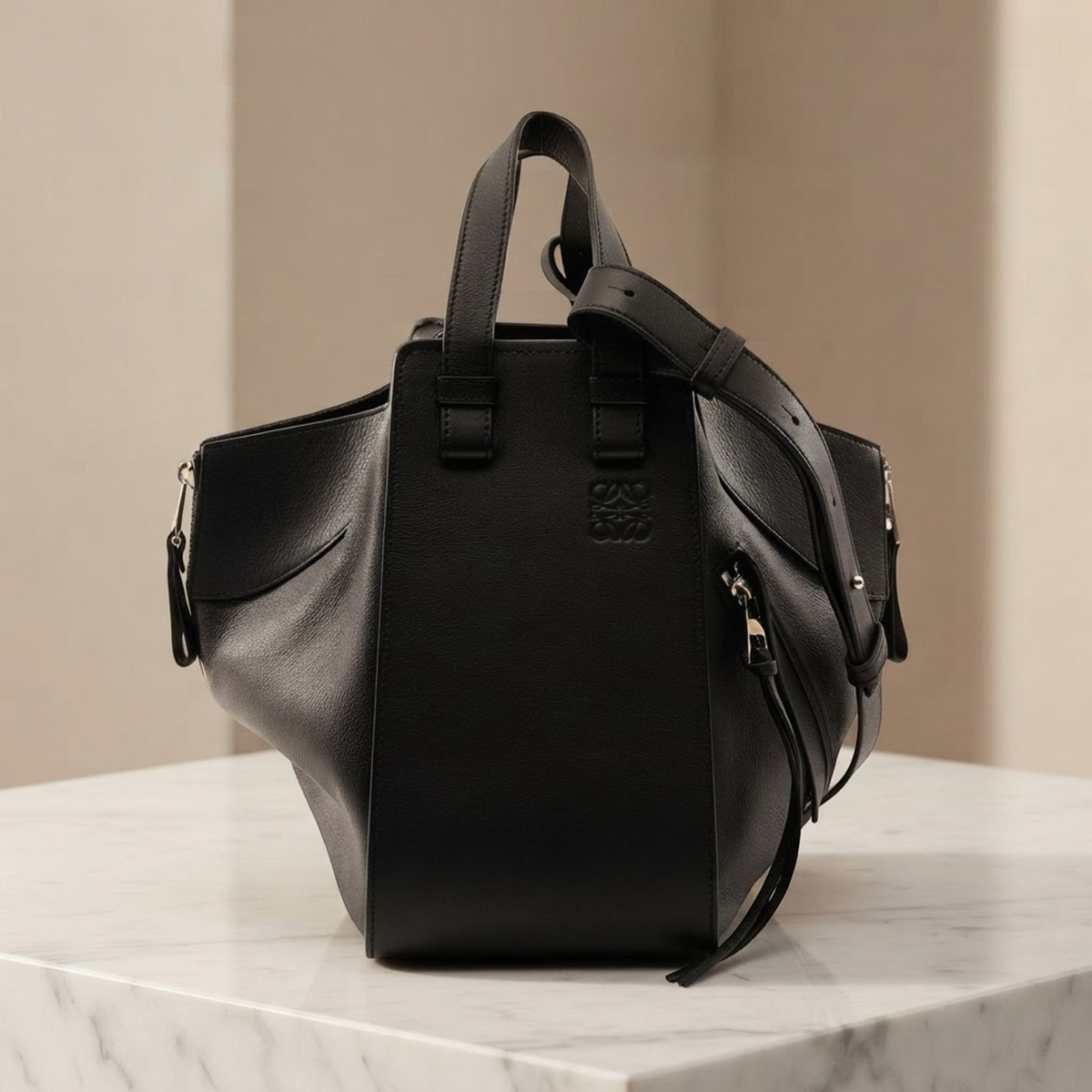 LOEWE HAMMOCK SMALL Shoulder Handbag 387.30.S35 leather Black Used Women