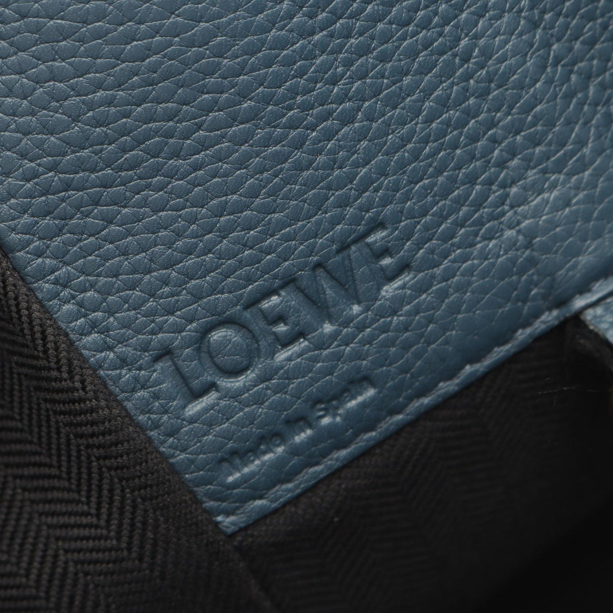 Loewe Hammock Small · Leather