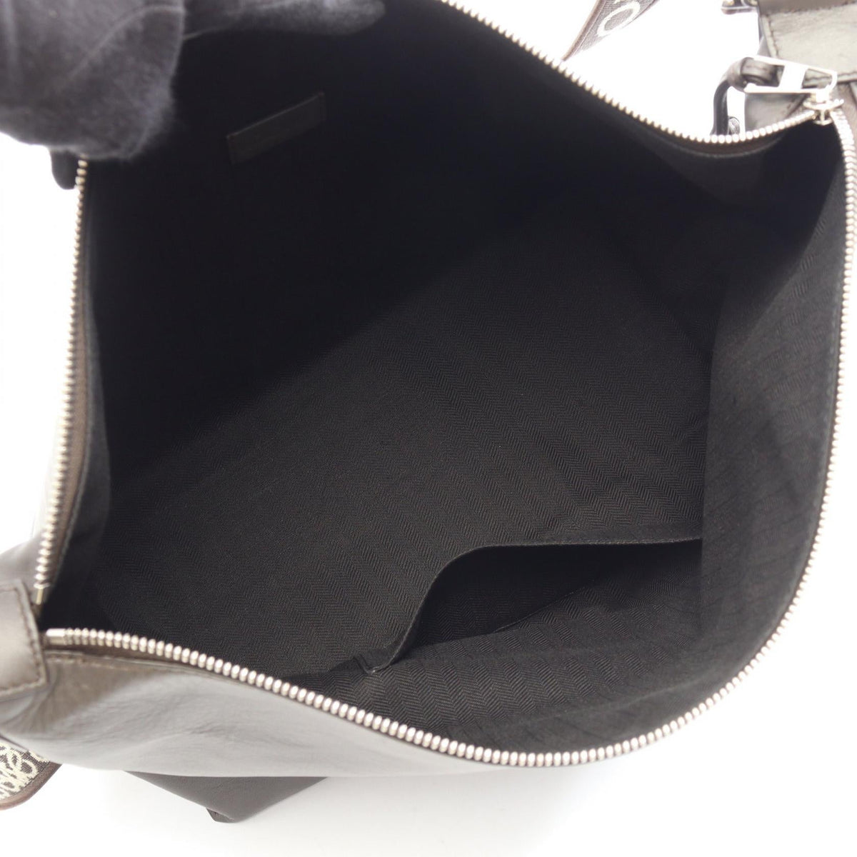 Loewe Cubie Regular · Leather