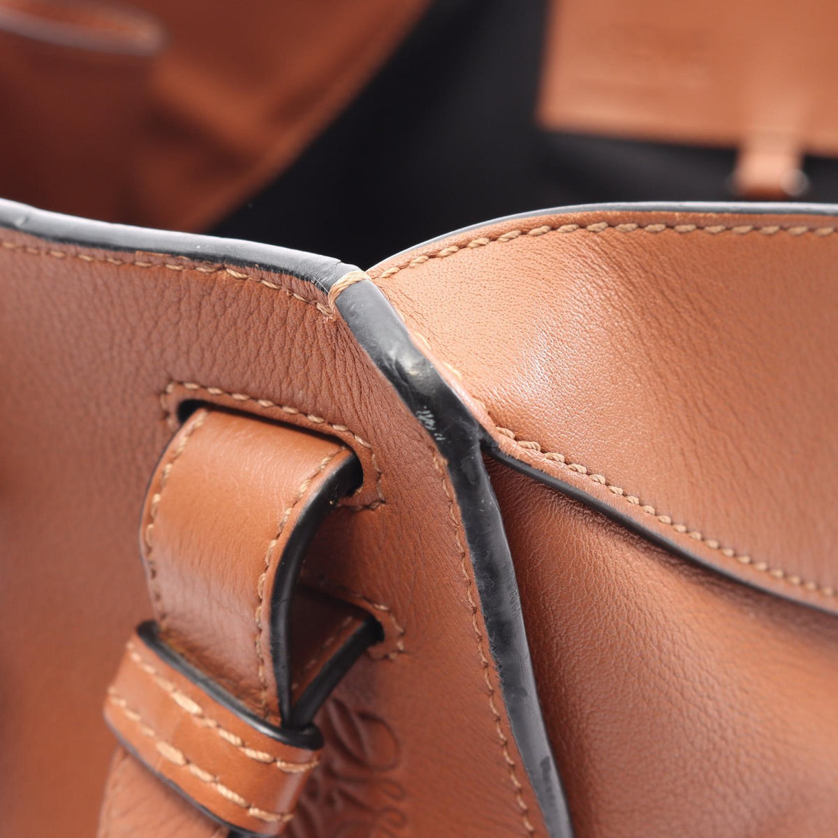 Loewe Hammock Small · Leather