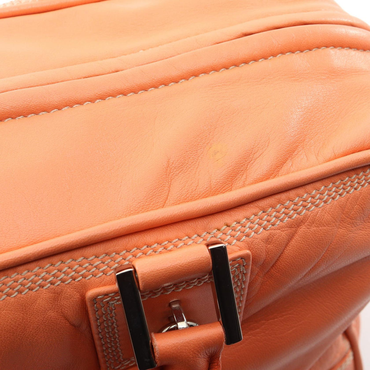 LOEWE Amazona 36 · Leather