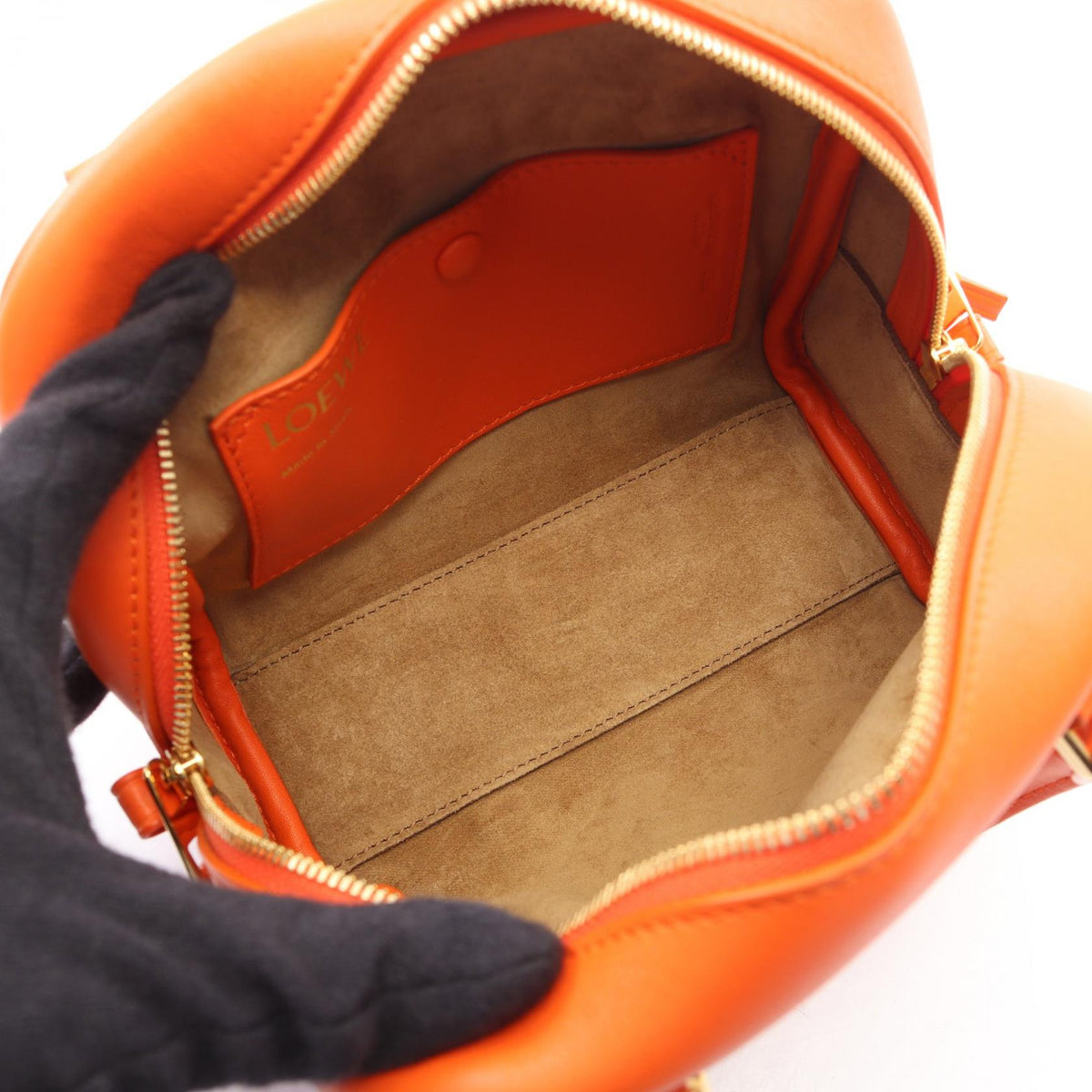 Loewe Amazona 16 · Leather