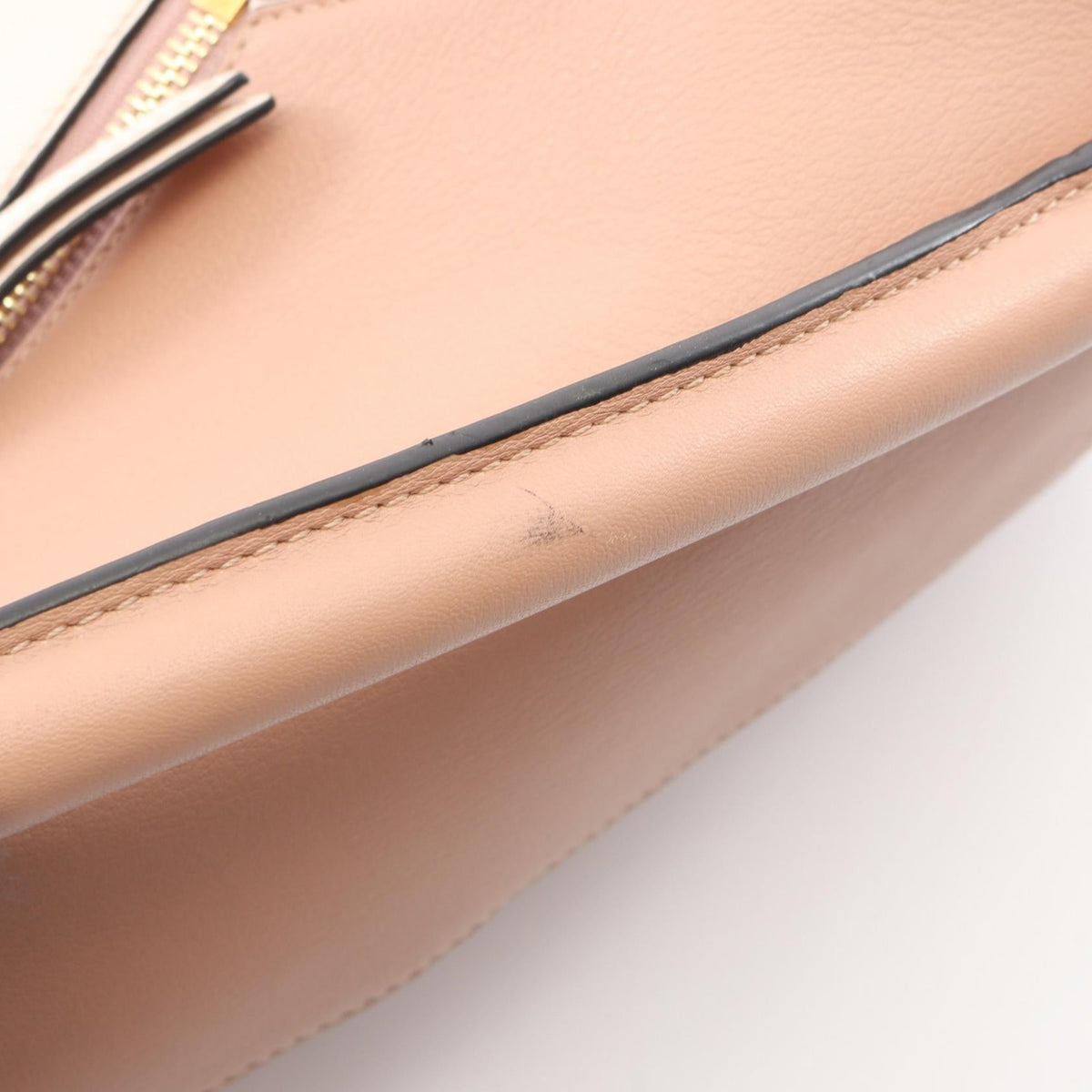 Loewe Puzzle Medium · Leather
