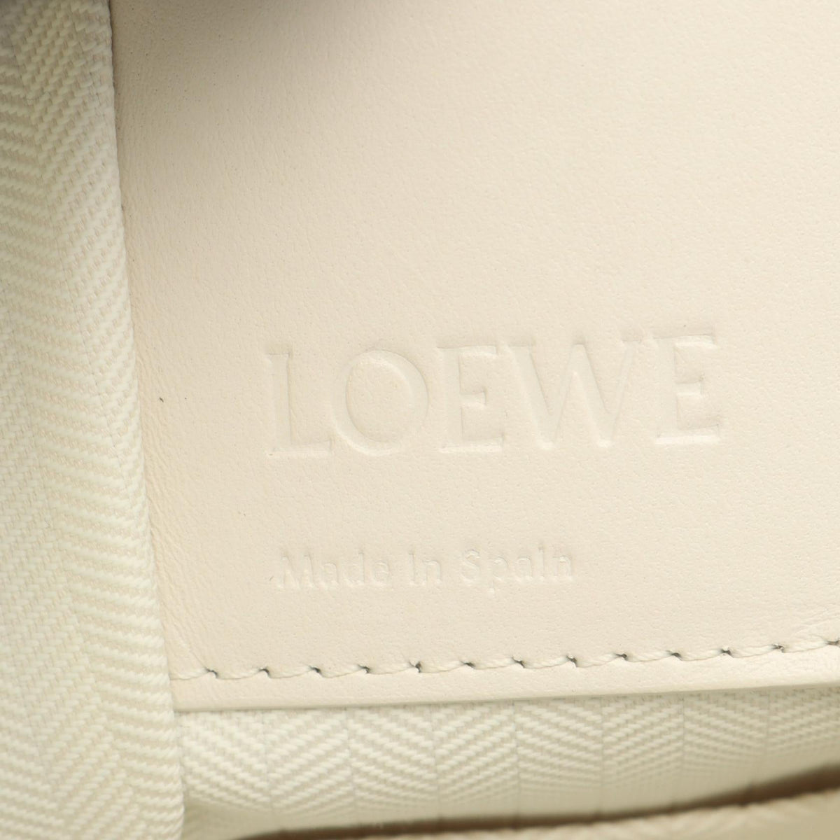 Loewe Hammock Compact · Leather