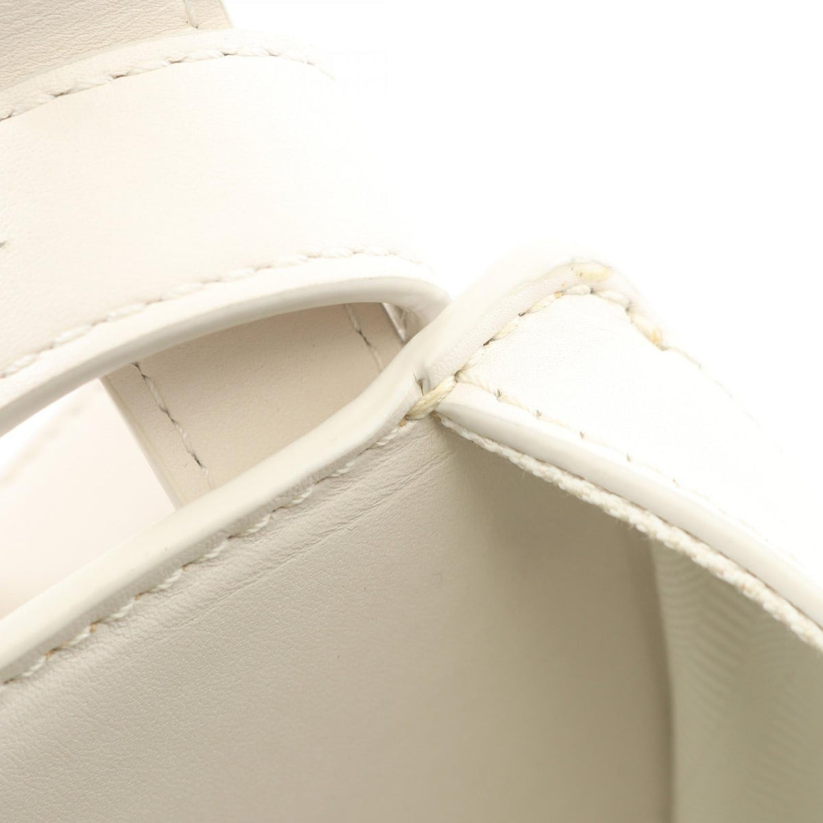Loewe Hammock Compact · Leather