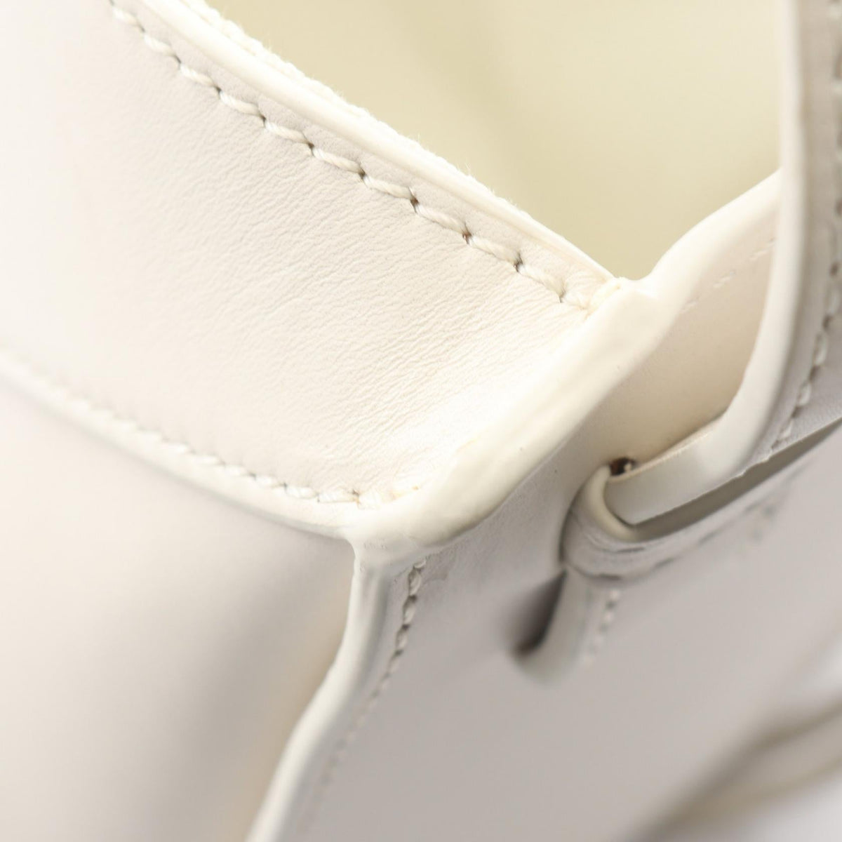 Loewe Hammock Compact · Leather