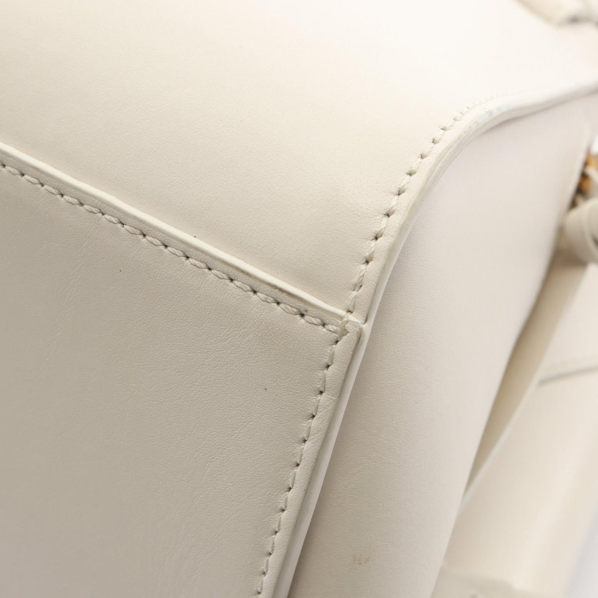 Loewe Hammock Compact · Leather