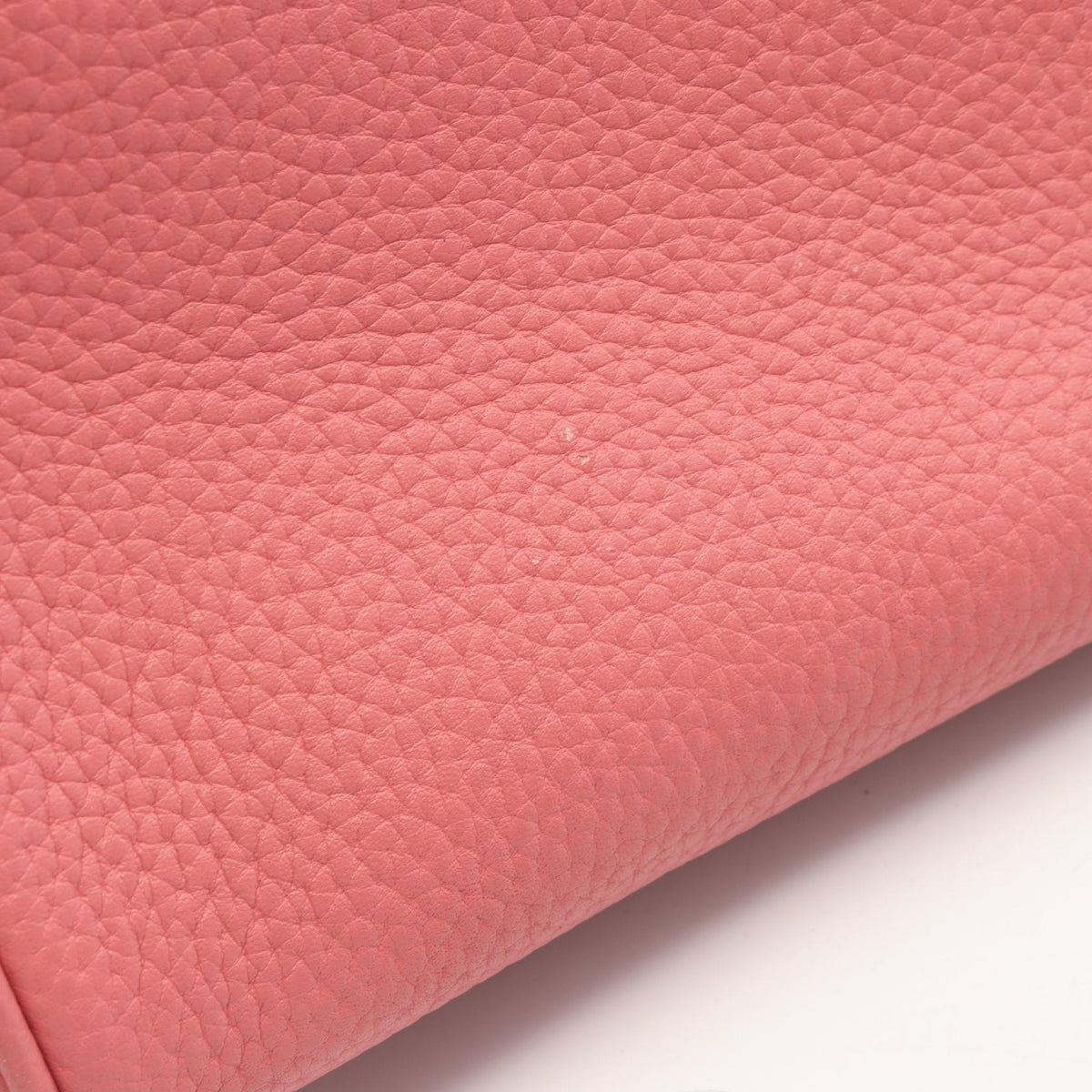Loewe Alamo 32 · Leather Tote