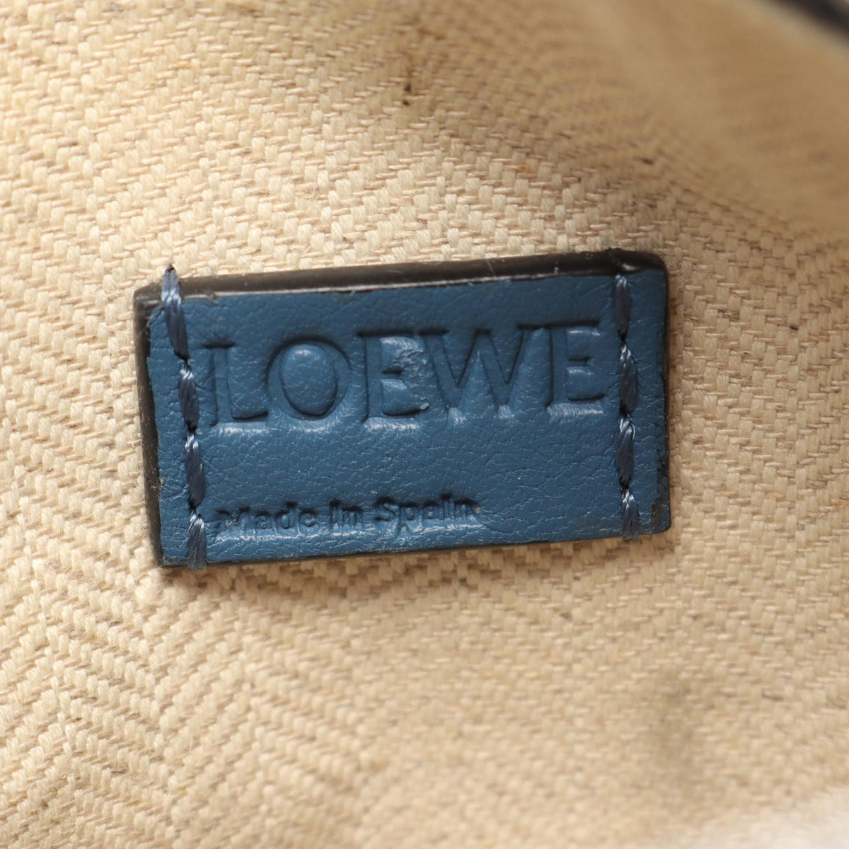 Loewe Puzzle Mini · Leather