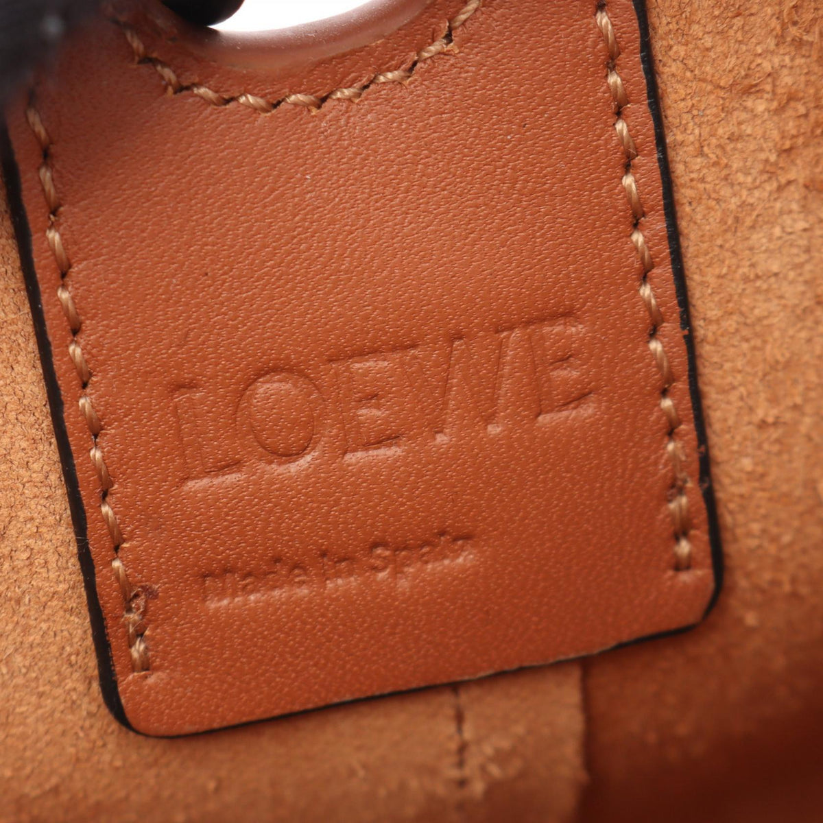 Loewe Balloon Nano Bucket · Leather