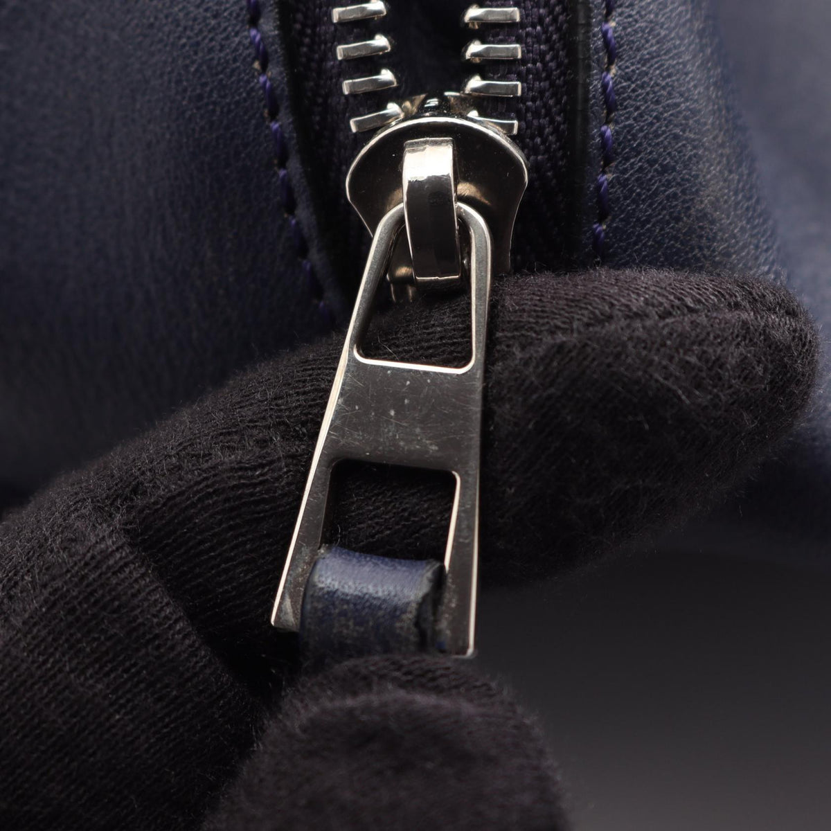 Loewe Hammock Small · Leather