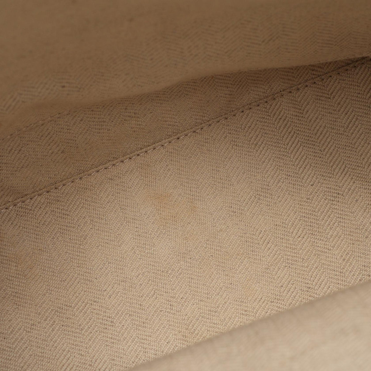Loewe Puzzle · Medium · Leather