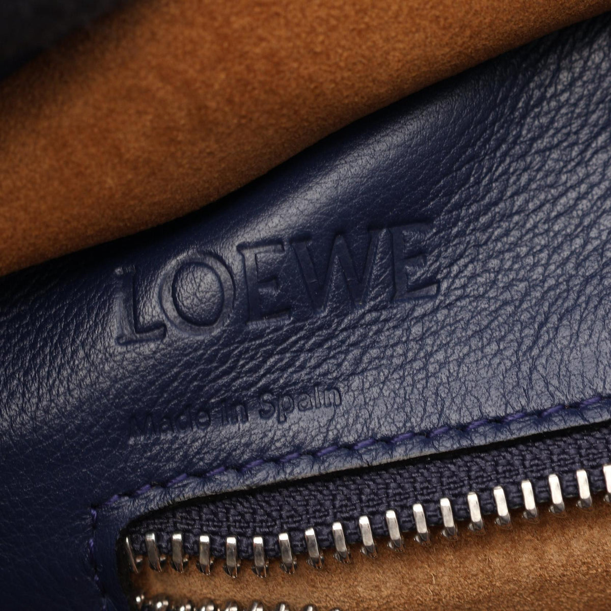 Loewe Amazona 28 · Leather