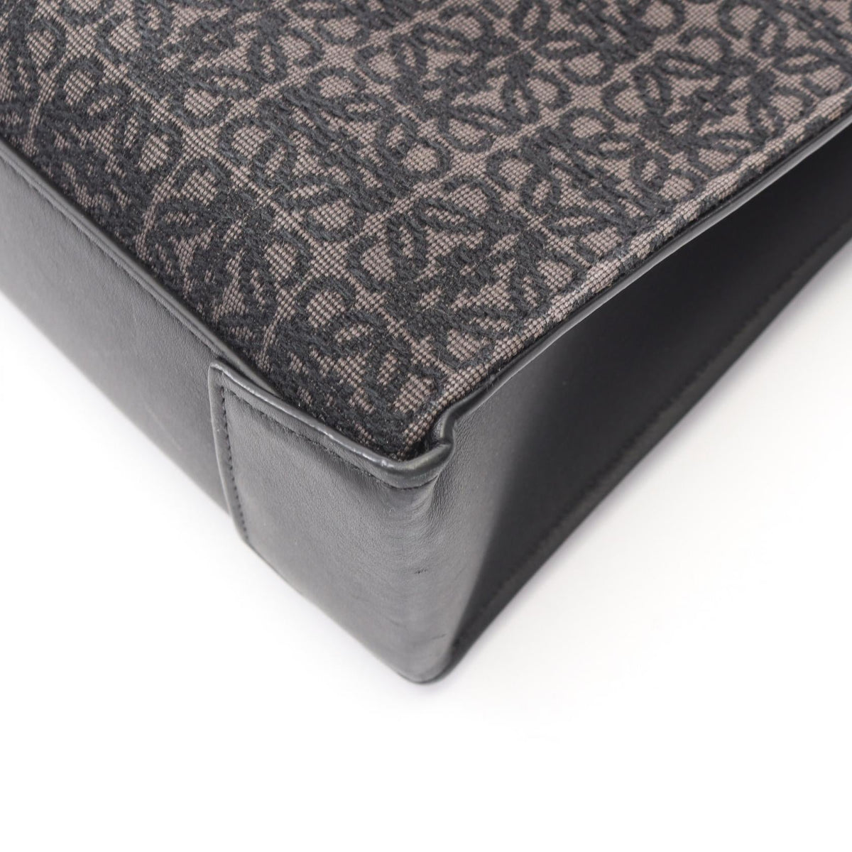 Loewe Anagram Tote · Canvas Leather