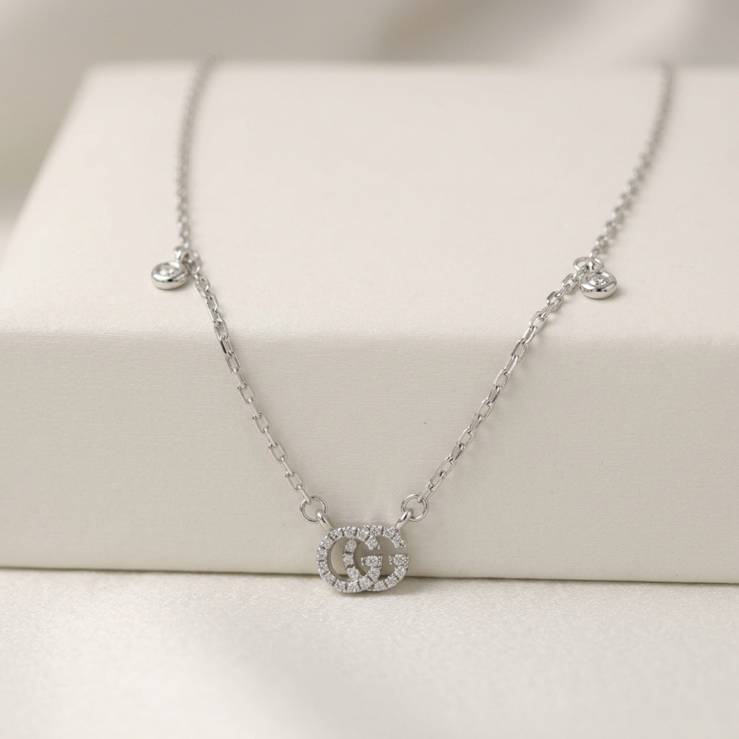 Gucci GG Running Diamond Necklace White Gold (18K) Diamond Men,Women Fashion Pendant Necklace (Silver)