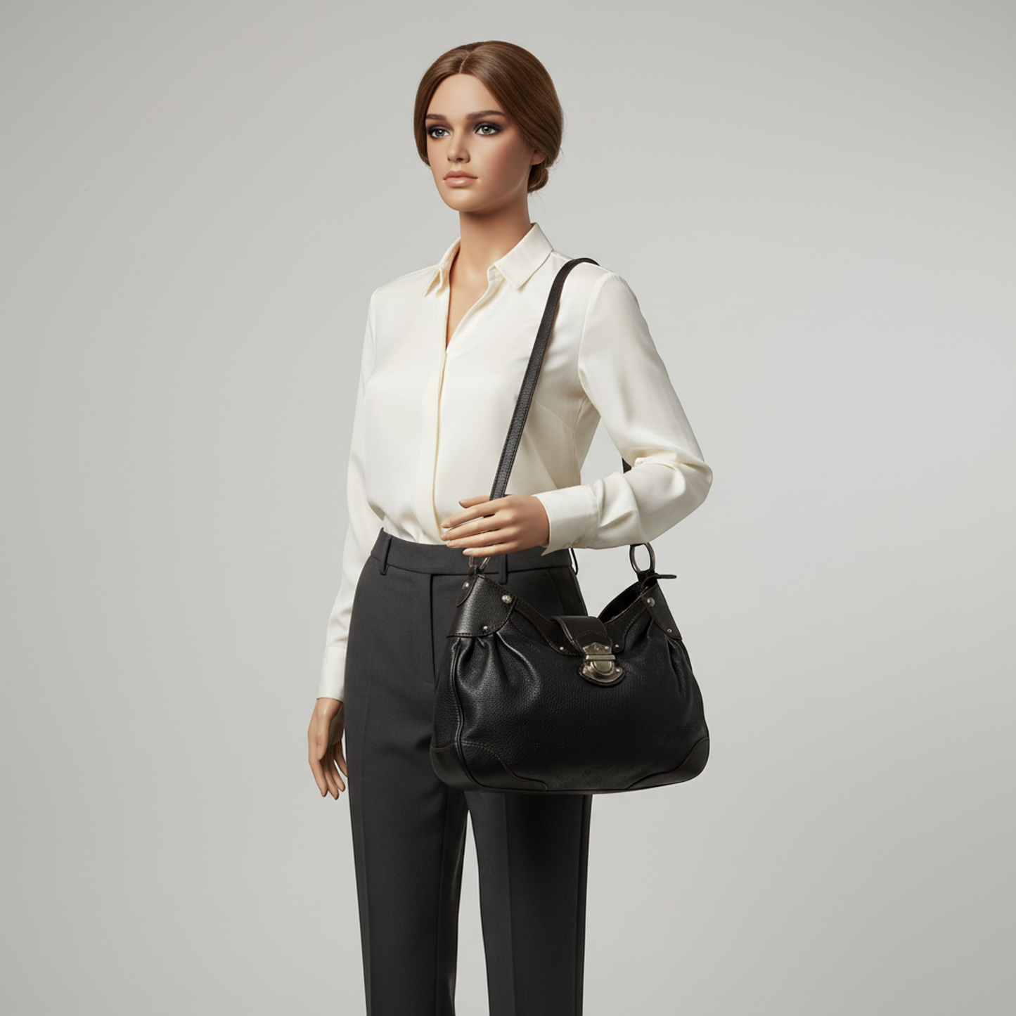 Louis Vuitton Mahina Solar PM M93127 Women's Shoulder Bag Noir