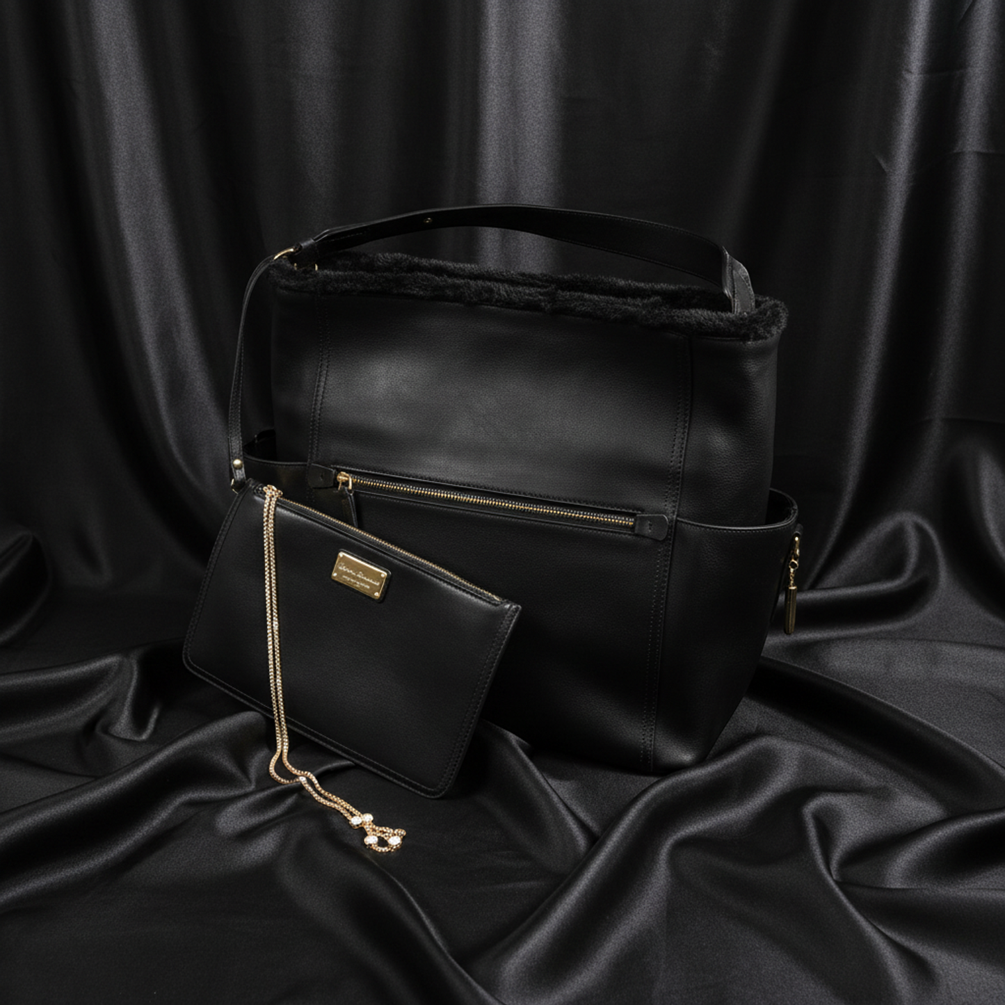 Salvatore Ferragamo RG-21 G839 Women's Leather,Leather Tote Bag Black