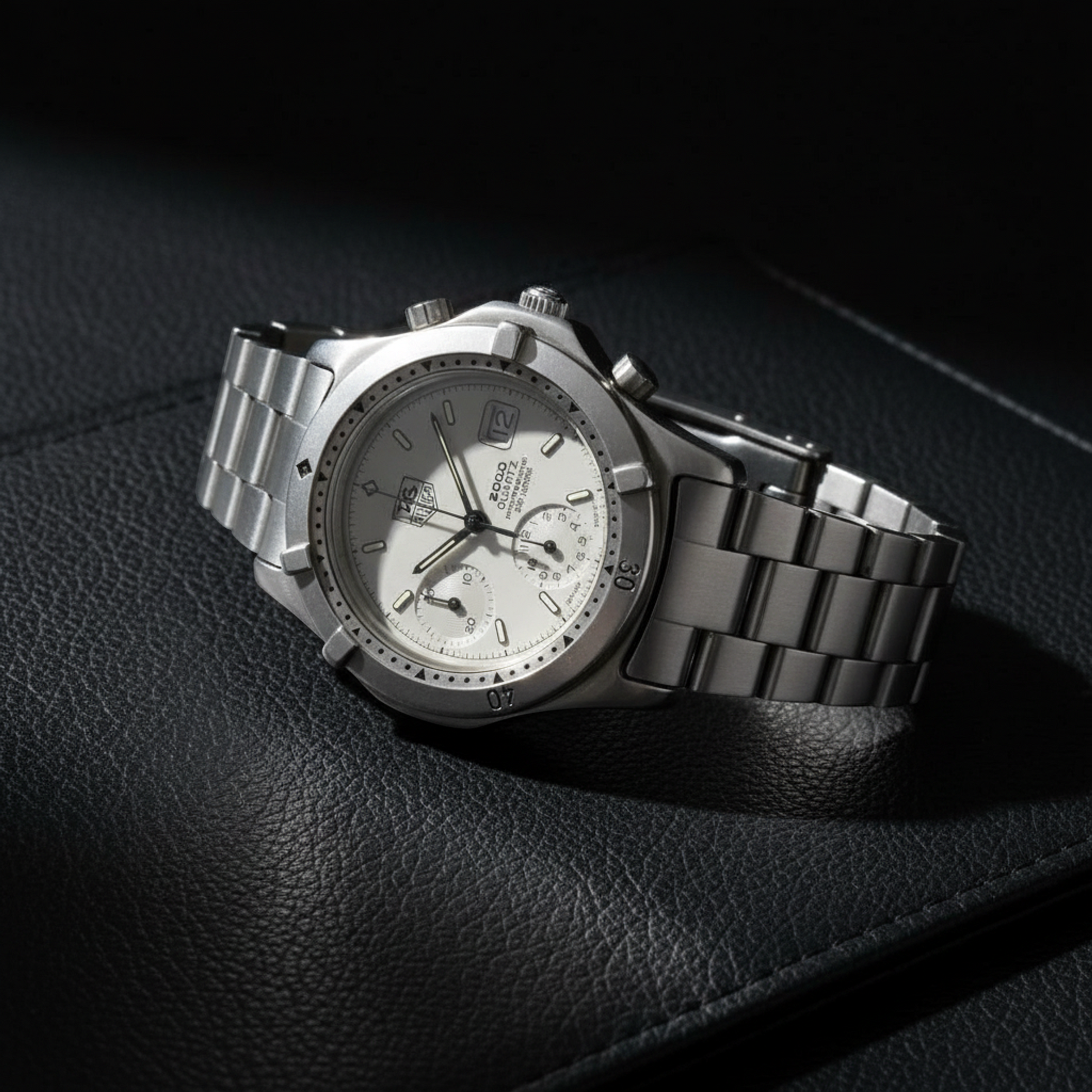 TAG HEUER 2000 Series Steel Quartz Mens Watch 262.206 1