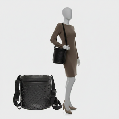 Bottega Veneta Drawstring Bucket Bag 578544 VBOY1 1000 Men's Leather Shoulder Bag Black