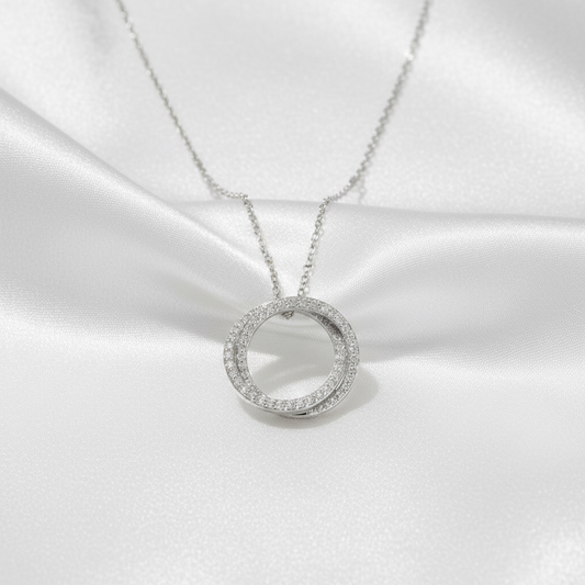 Ponte Vecchio Diamond Circle Necklace White Gold (18K) Diamond Men,Women Fashion Pendant Necklace (Silver)