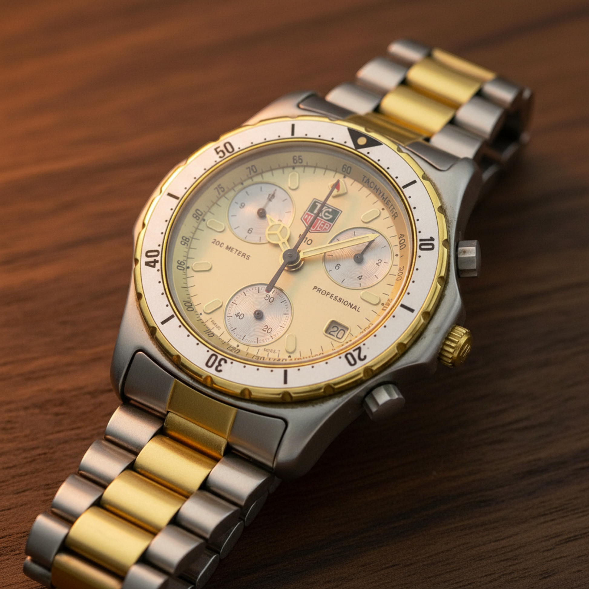 TAG HEUER Professional 200M Gold Plated Stainless Steel Quartz 575.406