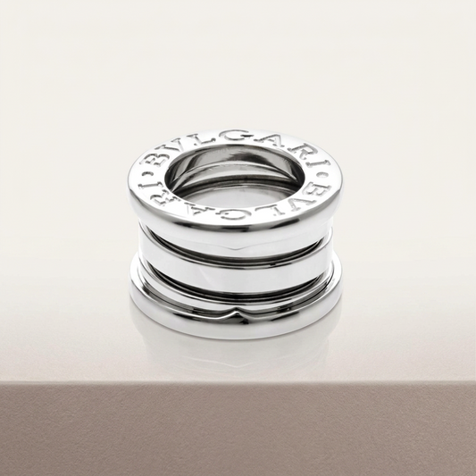 Bvlgari B.zero1 White Gold (18K) No Stone Women,Men Fashion Pendant Necklace (Silver)