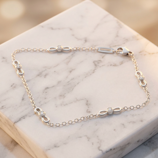 Tiffany Ribbon Diamond Bracelet White Gold (18K) Diamond Charm Bracelet Silver